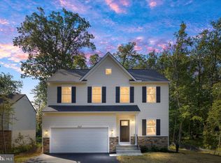 327 Yorktown Blvd, Locust Grove, VA 22508
