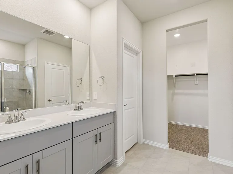 606 Travine Dr — Photo 12