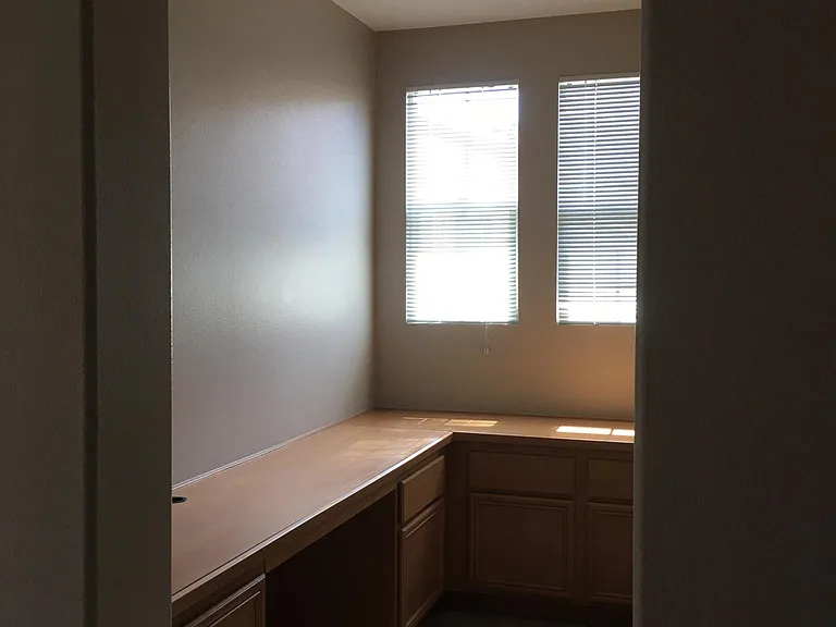 1800 E Lakeshore Dr #812 — Photo 7