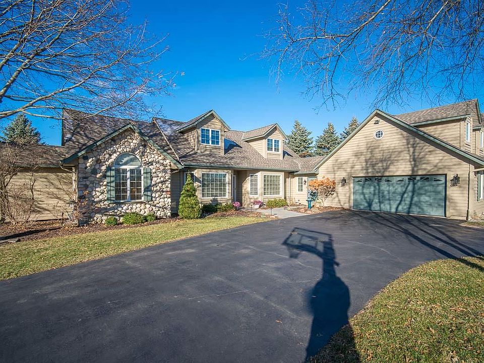 2nd image of 4859 Hillside Rd