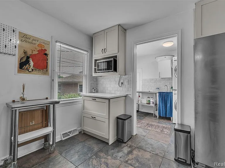 4918 Ainsley Ave — Photo 10