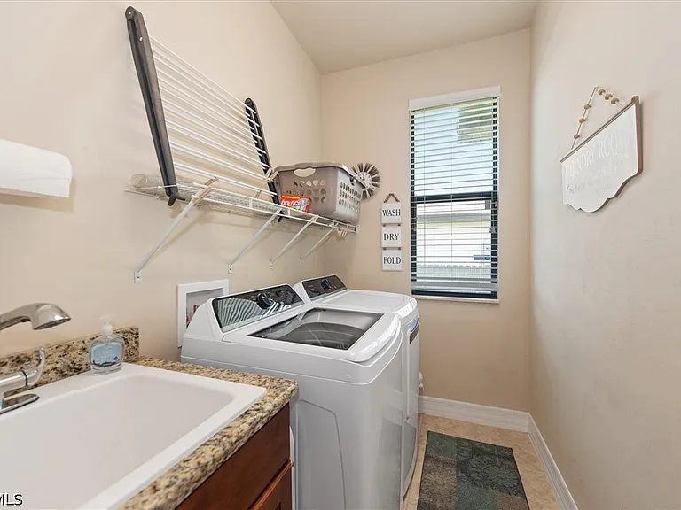 1614 NW 43rd Ave — Photo 20