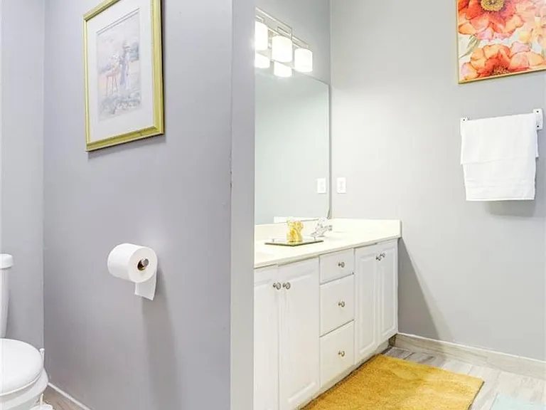 1080 Rafington Dr — Photo 2