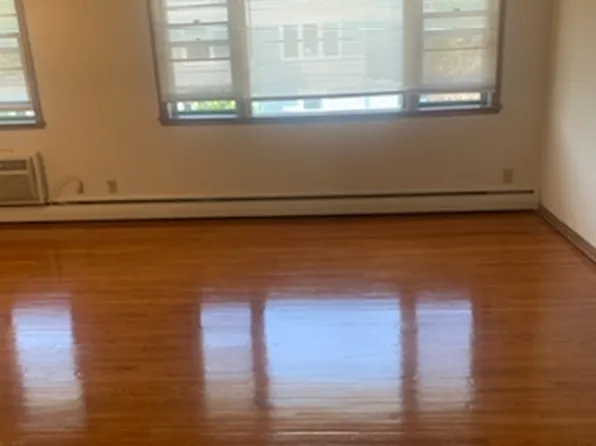 1015 W 26th St APT 203, Minneapolis, MN 55405