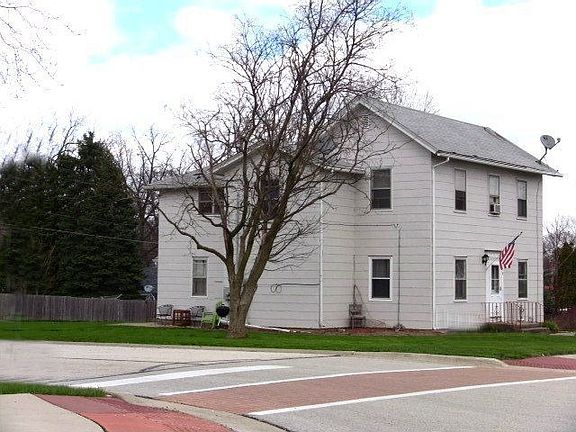 2nd image of 219 W Mississippi St