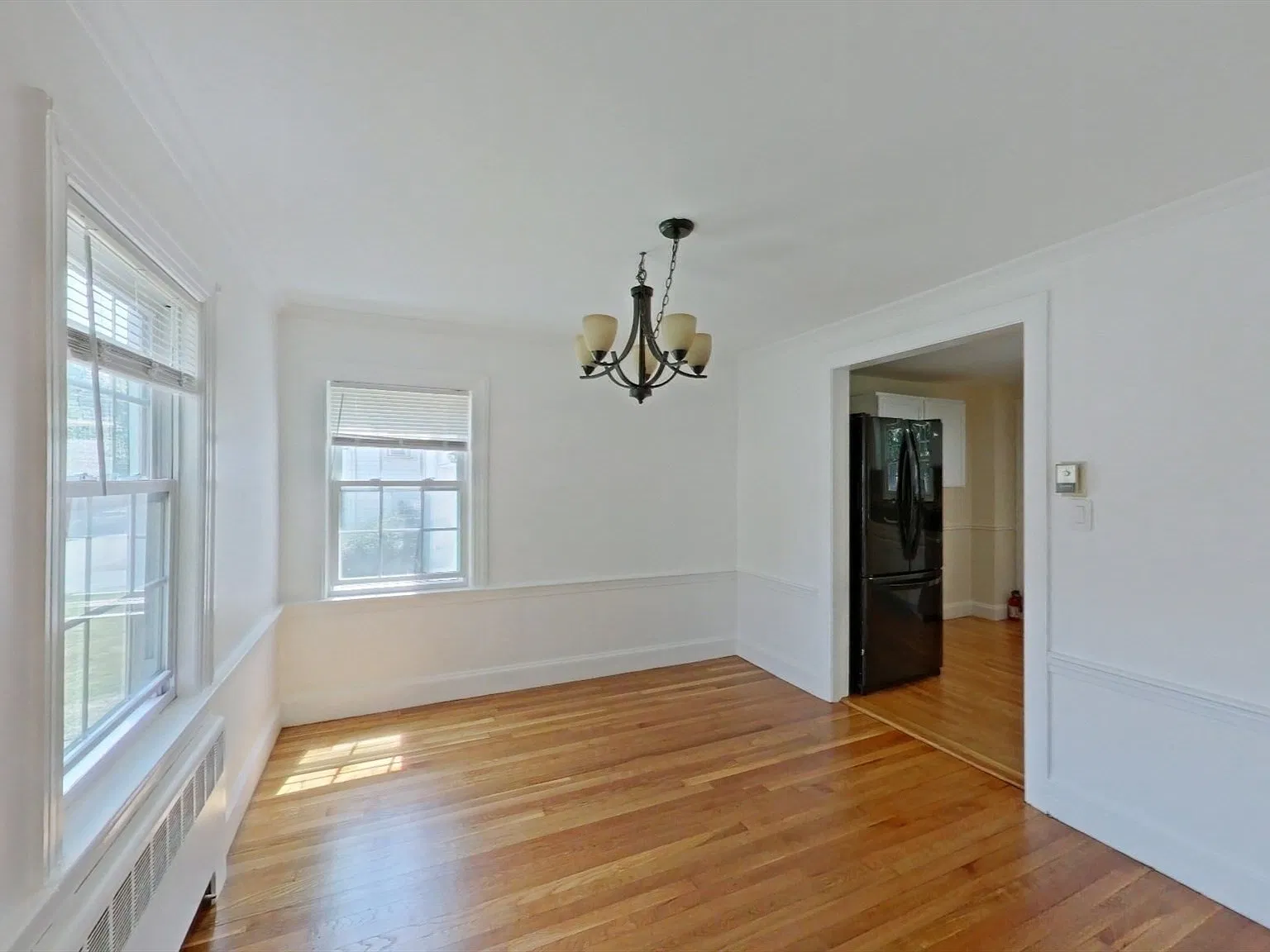 3 bed, 2.0 bath, 1236 sqft, $2,800 — Photo 3