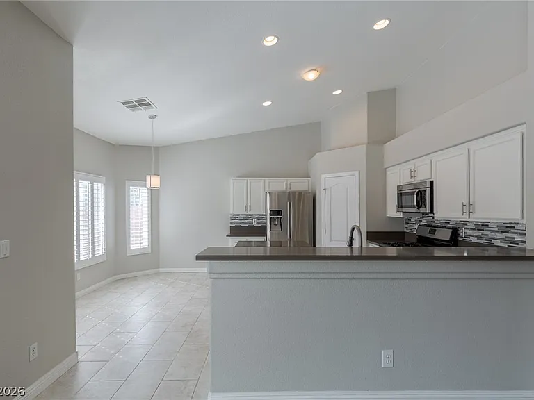 4029 Genoa Dr — Photo 13