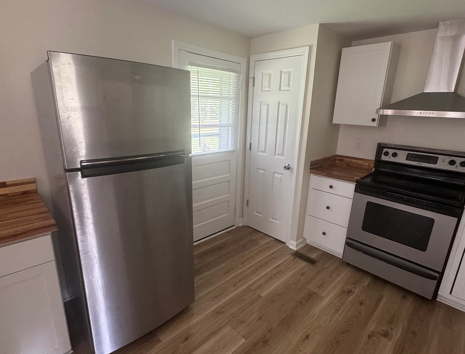 2 bed, 925 sqft, $1,400 — Photo 4