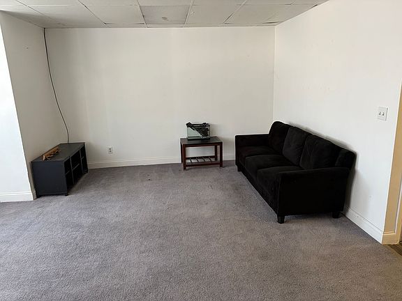 5th image of 215 E Graham St #4