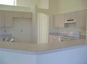 4th image of 3001 SE Miracle Ln