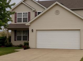 3916 Pebblebrook Ln, Champaign, IL 61822