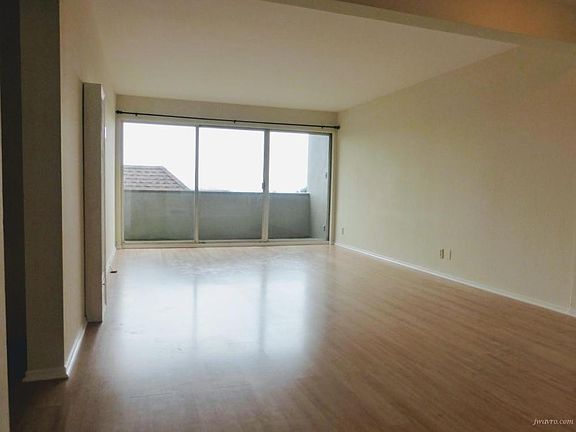 3rd image of 1266 Stanyan St APT 7