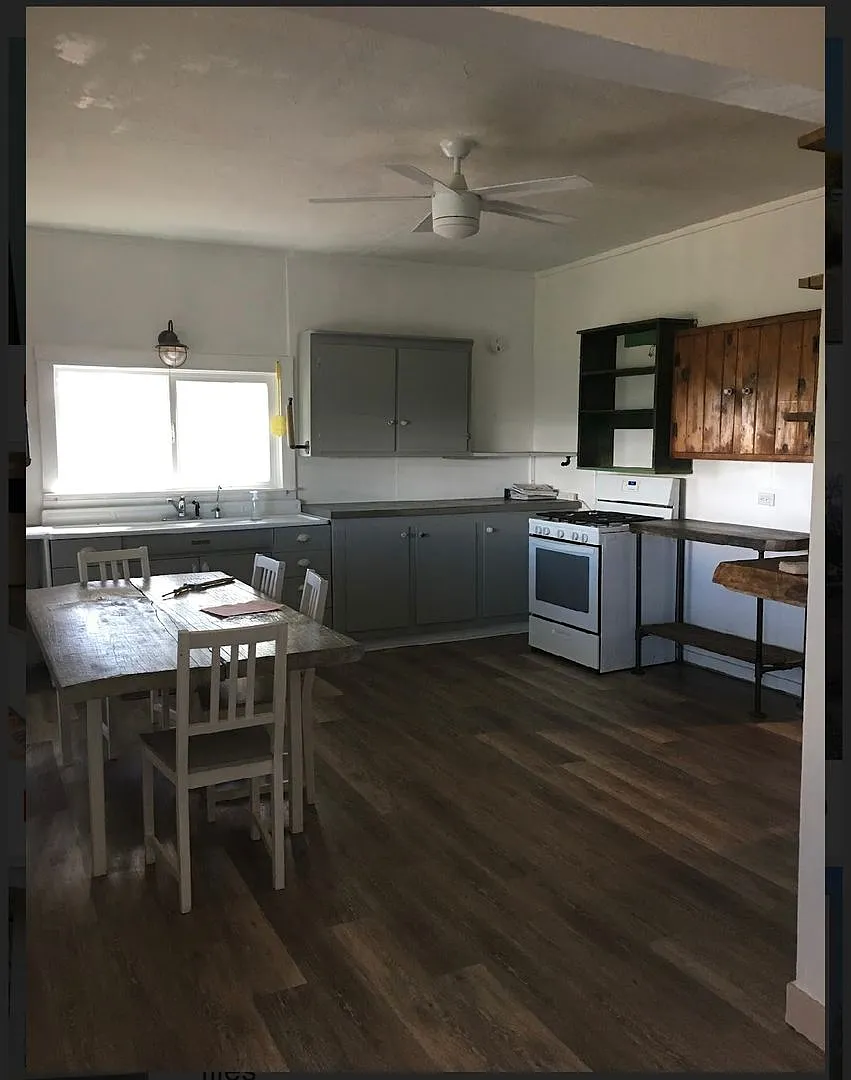 3 bedroom farmhouse — Photo 3