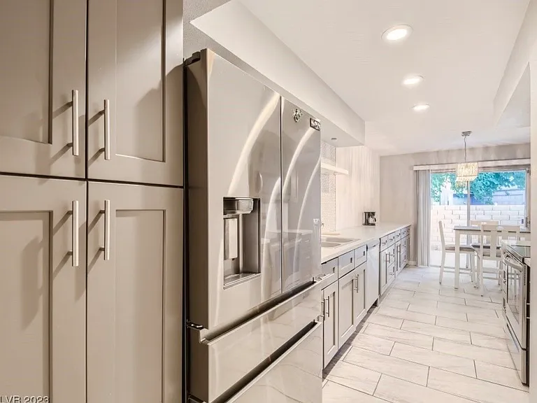 4557 Sirius Ave — Photo 9