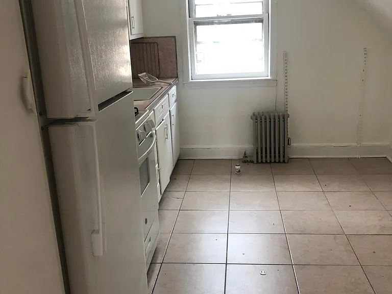 11 William St #3 — Photo 9