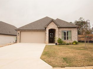 9232 Villas Ct, Tyler, TX 75703