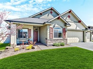 750 N Foudy Pl, Eagle, ID 83616