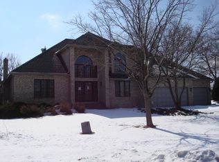 3825 Dunbar Ct N, Brooklyn Park, MN 55443