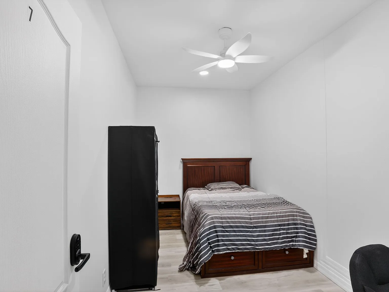 4 bed, 2.0 bath, 1867 sqft, $797 — Photo 2