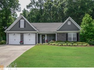 192 Blackberry Ln, Pendergrass, GA 30567