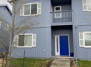 7296 Meadow St, Anchorage, AK 99507