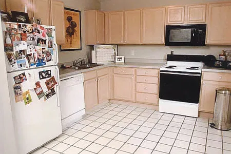 3 bed, 1.5 bath, 1562 sqft, $1,290 — Photo 4