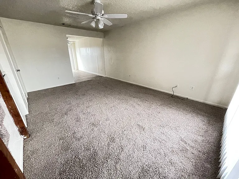 4408 Lake Rd — Photo 2