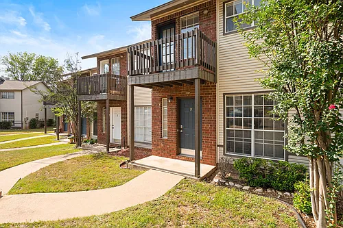 1815 River Crossing Cir #D Photo 1