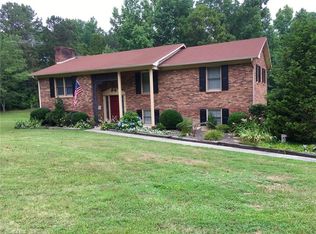 4044 Welcome Arcadia Rd, Lexington, NC 27295