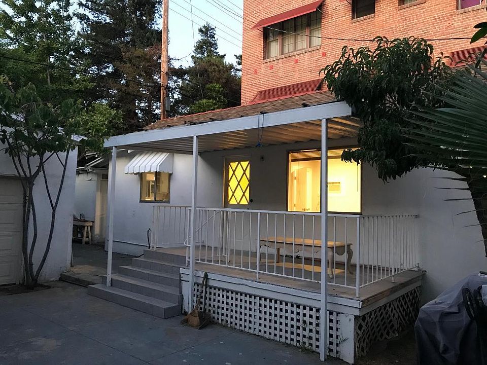 1st image of 341 1/2 W Elk Ave