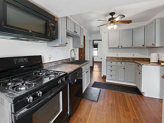 5th image of 325 Prentice St S