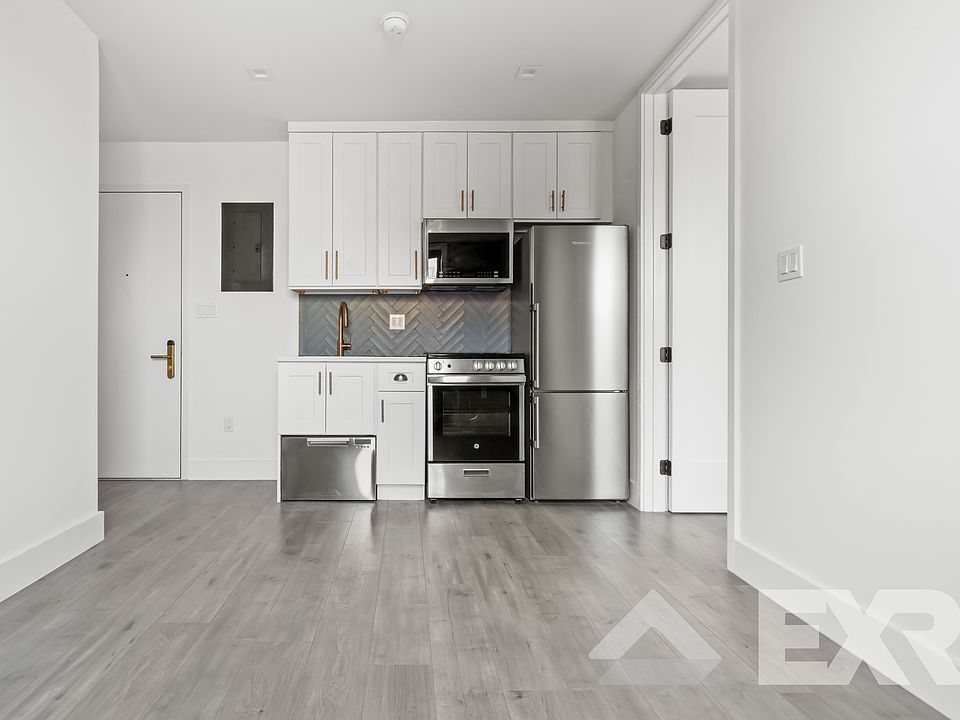 1st image of 326 Bedford Ave #5E