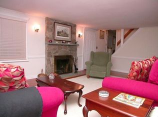 94 Head Of Meadow Rd, Newtown, CT 06470