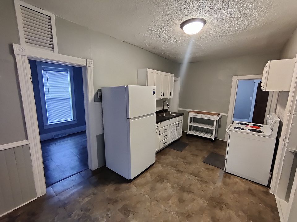 1st image of 847 York Ave #1