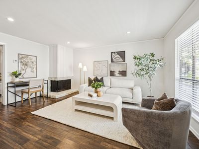 4239 McKinney Ave APT 102, Dallas, TX, 75205