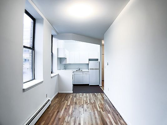 3rd image of 424 W 53rd St APT 2C