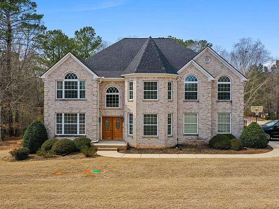 2nd image of 1202 Persimmon Way