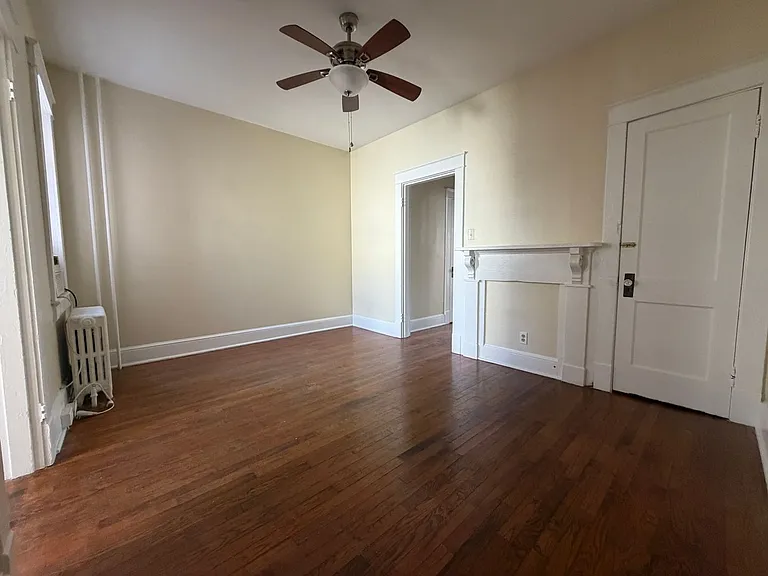 1003 Bank St — Photo 5