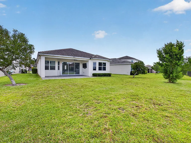 16293 Melogold Dr — Photo 55