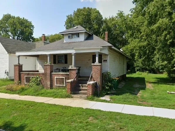 1112 E Main St, Decatur, IL 62521