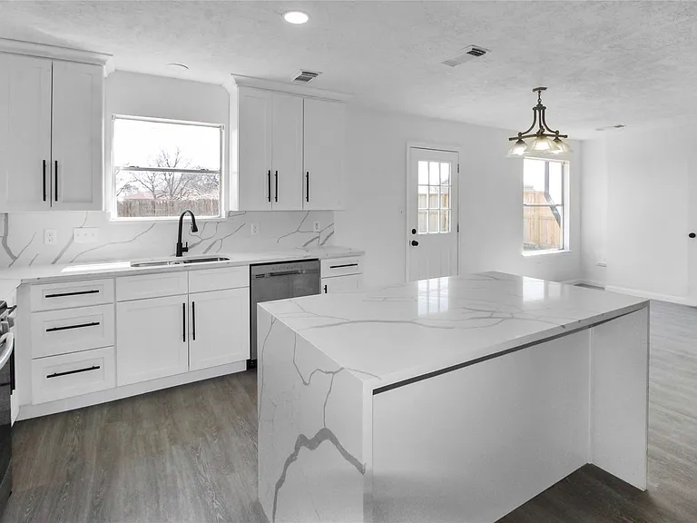511 Chaseway Dr — Photo 7