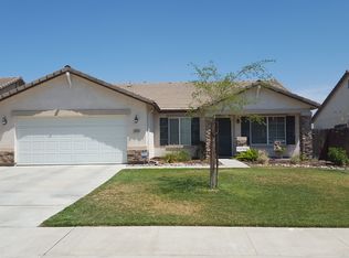 2056 W Claridge Way, Hanford, CA 93230