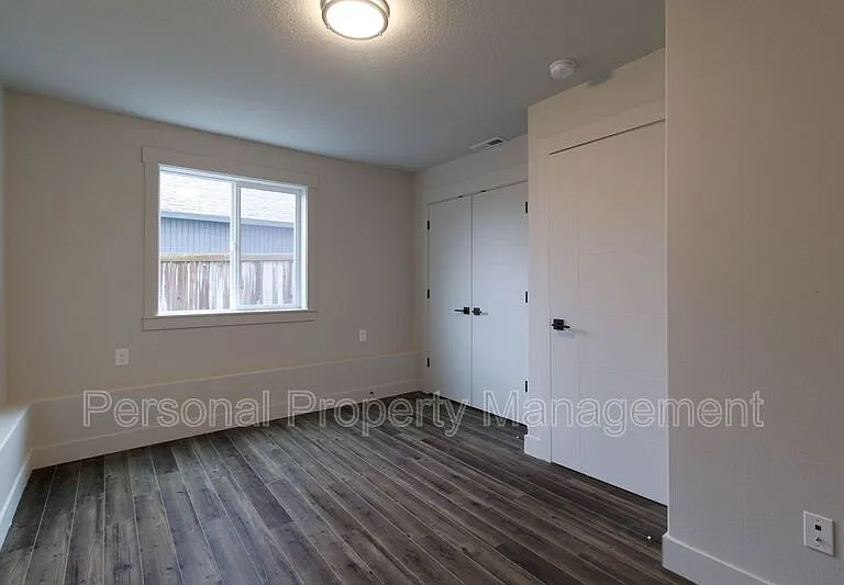 707 N 1st Ave — Photo 5
