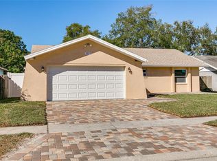 3323 Carriage Dr, Palm Harbor, FL 34684