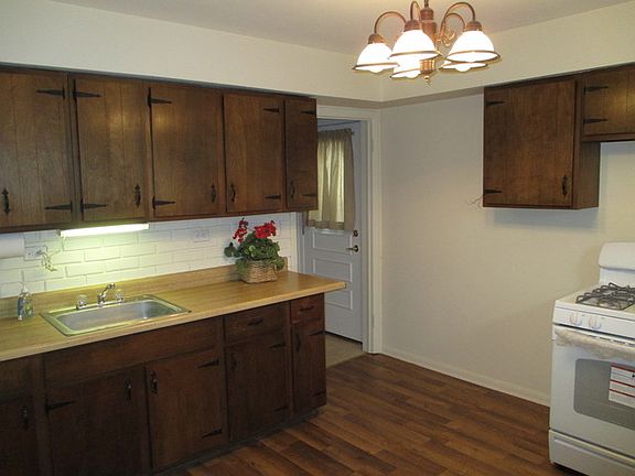 2nd image of 2743 N Hyde Park Ave