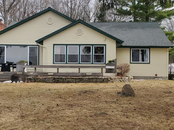 1945 1st St, Saint Helen, MI 48656