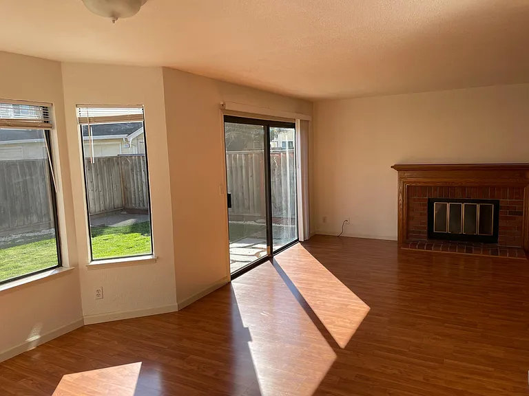 Living room & dining room area