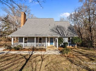 6520 Carmel Hills Dr, Charlotte, NC 28226