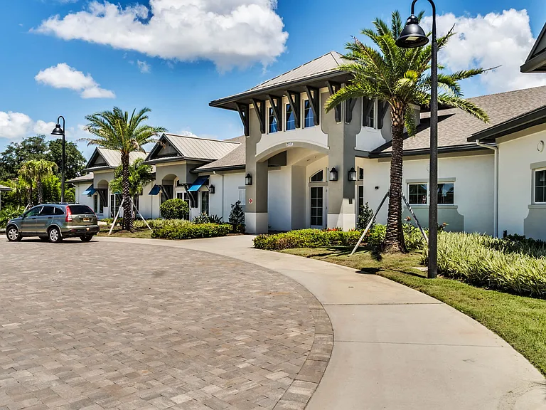 7790 Four Seasons Blvd — Photo 45