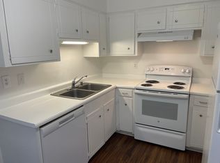 5235 Fairbanks Dr APT B, El Paso, TX 79924